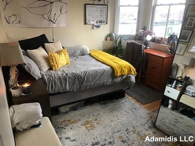 Building Photo - 247 Northampton St