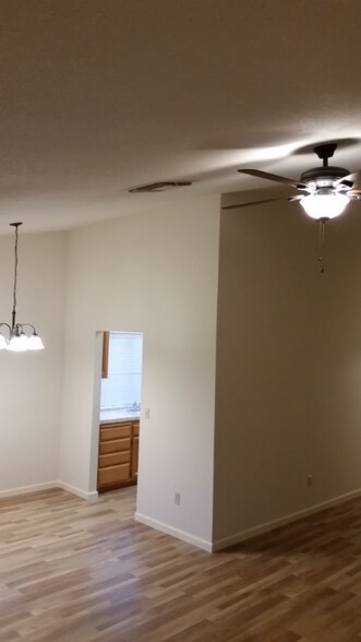 Building Photo - 5033 Charter Rd