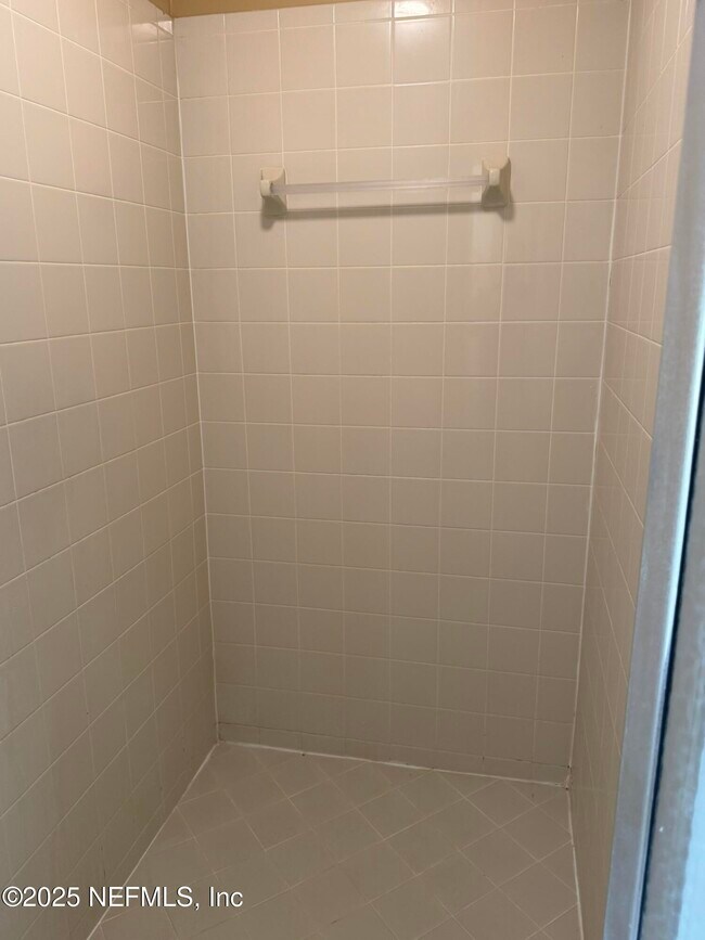 Building Photo - 1318 Yellow Jacket Ct