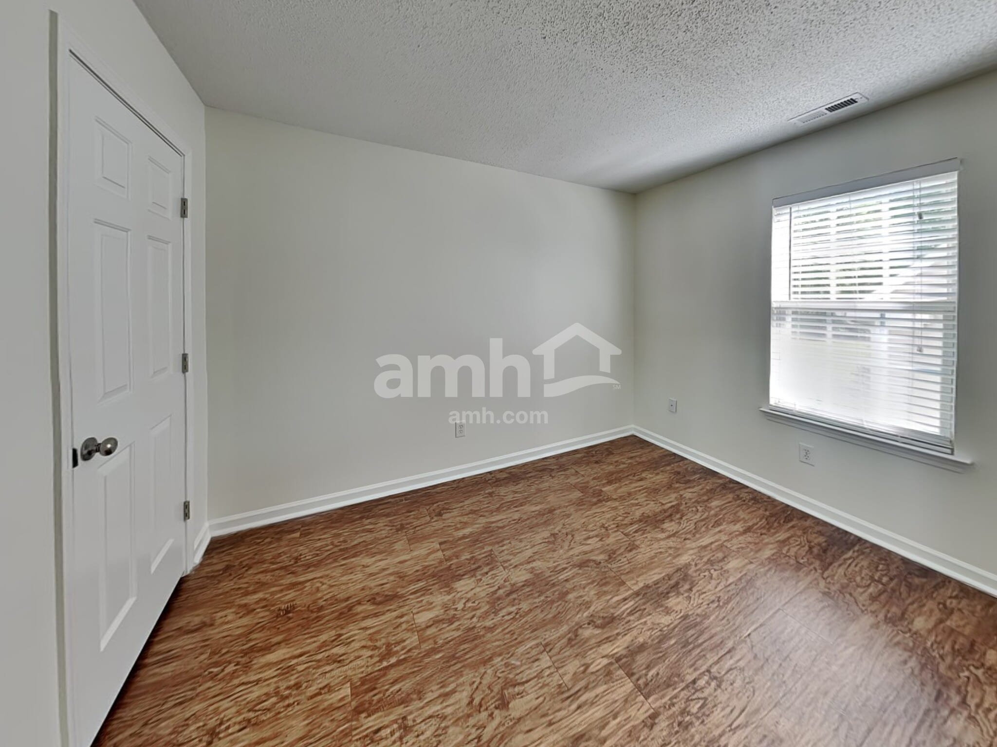 Building Photo - 2612 Bricker Dr