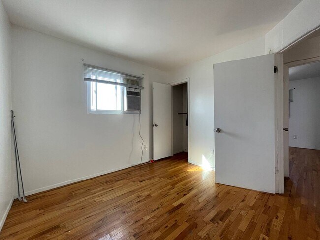 Building Photo - 37 Cedarwood Ct
