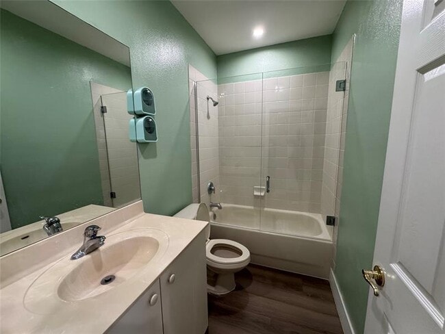 Building Photo - 8531 SW 25th Ct
