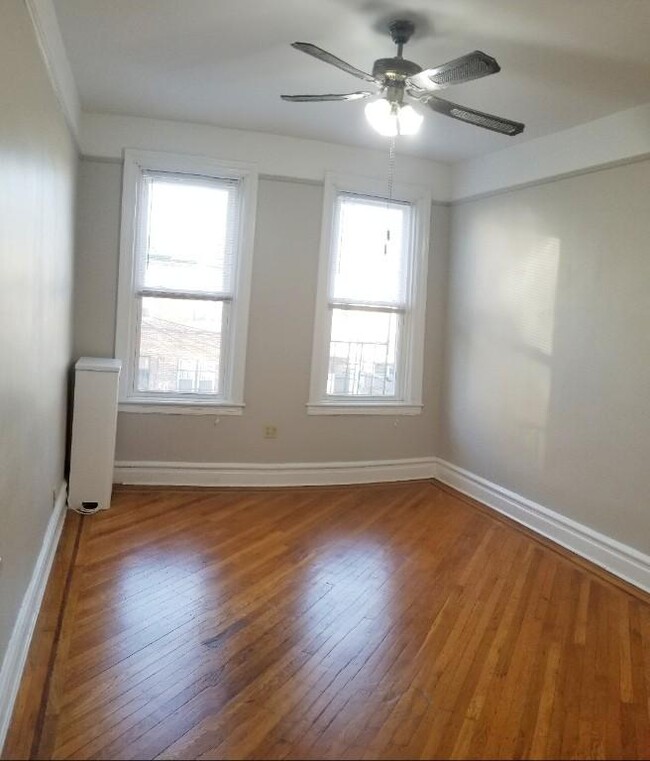 Building Photo - 3 bedroom in Brooklyn NY 11209