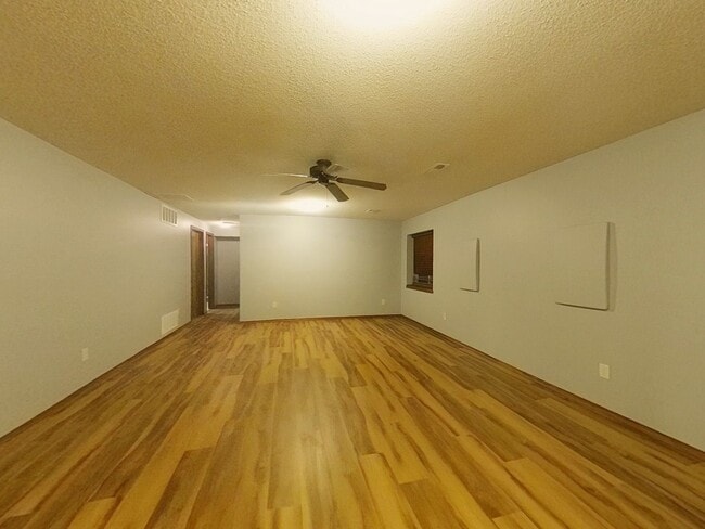 Building Photo - 4 Bedroom Wichita House - Maize School Dis...