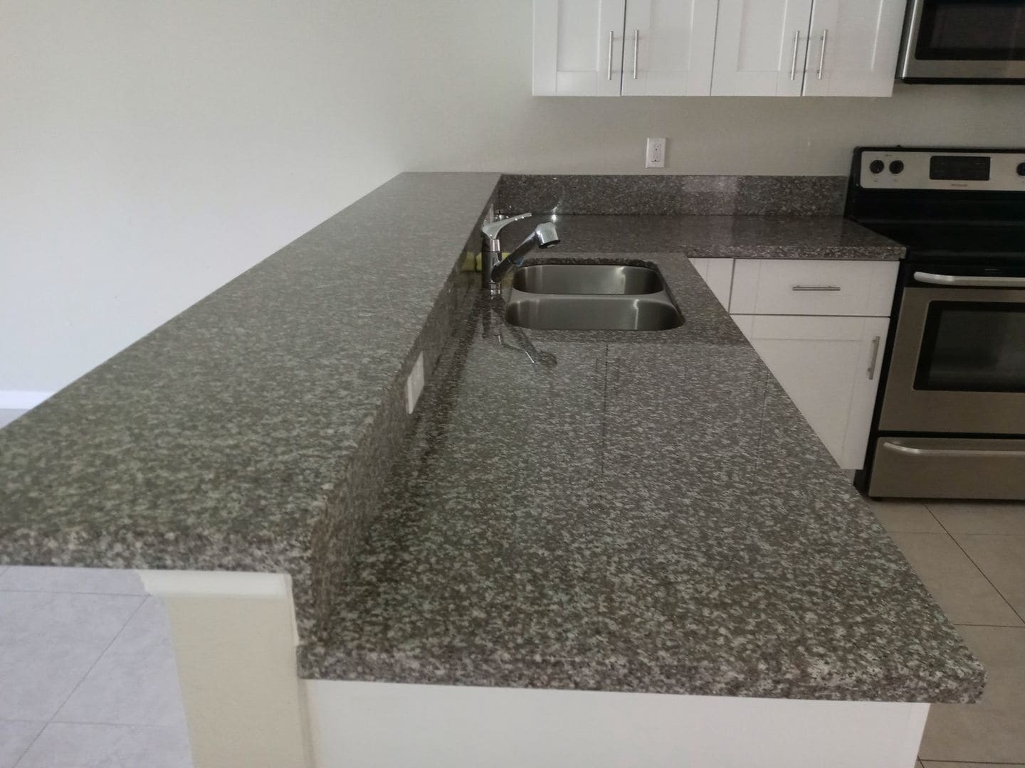 Building Photo - Coming Soon - $500 off Move in Summer Special