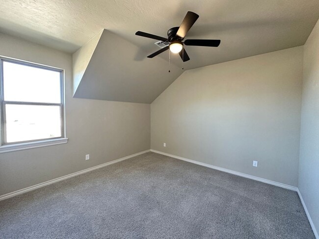 Building Photo - 2 story, 5-bedroom 3 bath home in Wyatt Acres