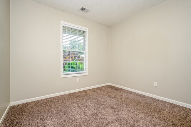 Building Photo - 717 Kaylors Meadow