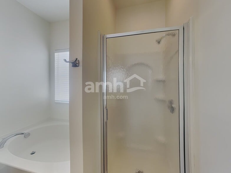 Building Photo - 1026 Skillbeck Rd