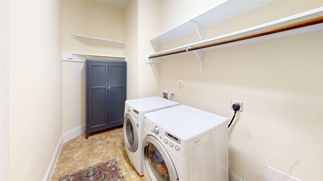 Building Photo - 8134 Caroline Ridge Dr