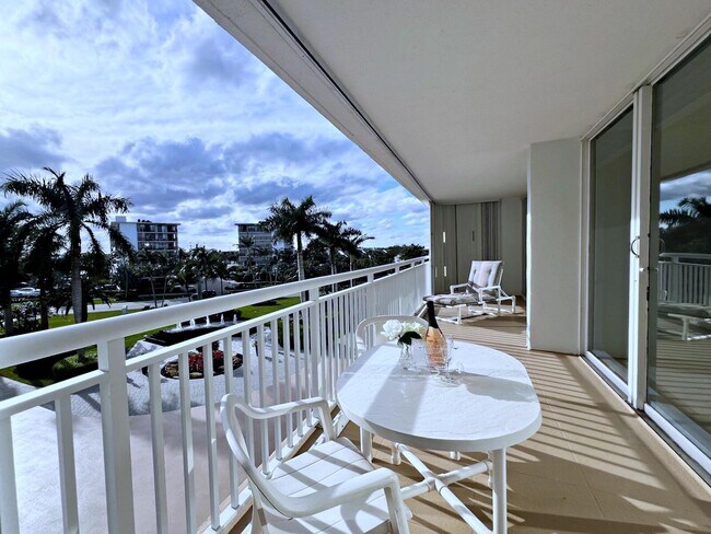 Primary Photo - 3546 S Ocean Blvd