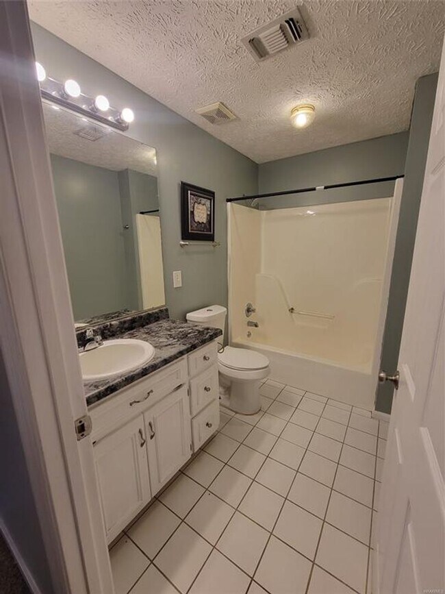 Building Photo - Prattville Home Close to Hwy 31 and Hwy 14!