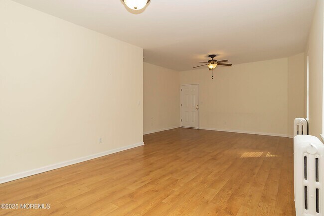 Building Photo - 34 Bridge Ave