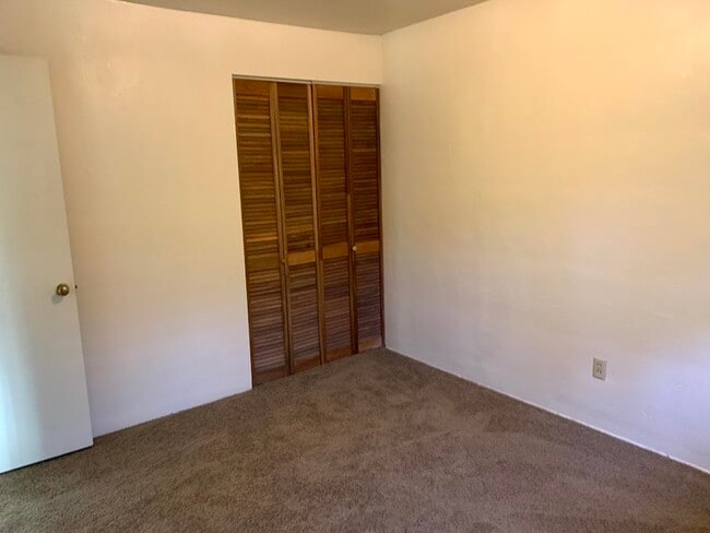 Building Photo - 801 Ashland St