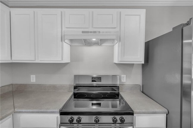 Building Photo - 1040 Thomasville Estates Wy SE