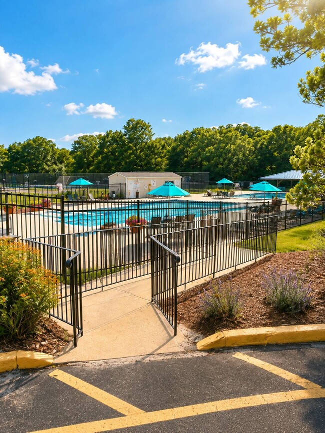 Building Photo - 507 Pine Hills Dr