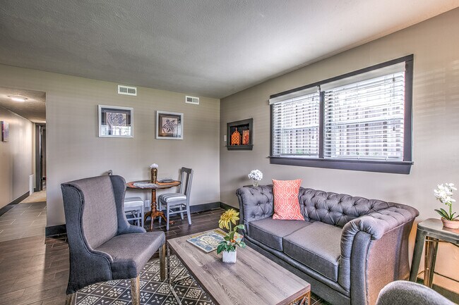 Building Photo - 3115 Marcy St