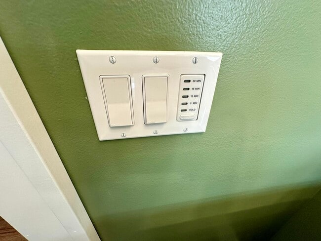 Building Photo - 992 Palmer