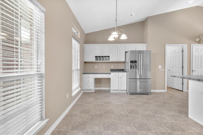 Building Photo - 1484 Longbranch Dr