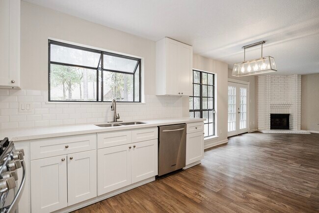 Building Photo - 86 W Stony Bridge Cir