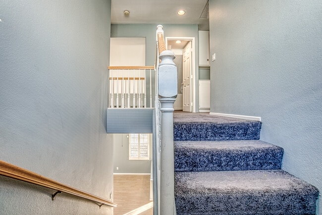 Building Photo - 25624 Wordsworth Ln