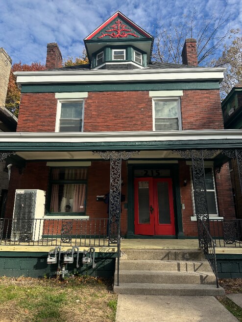 Building Photo - 215 S Aiken Ave