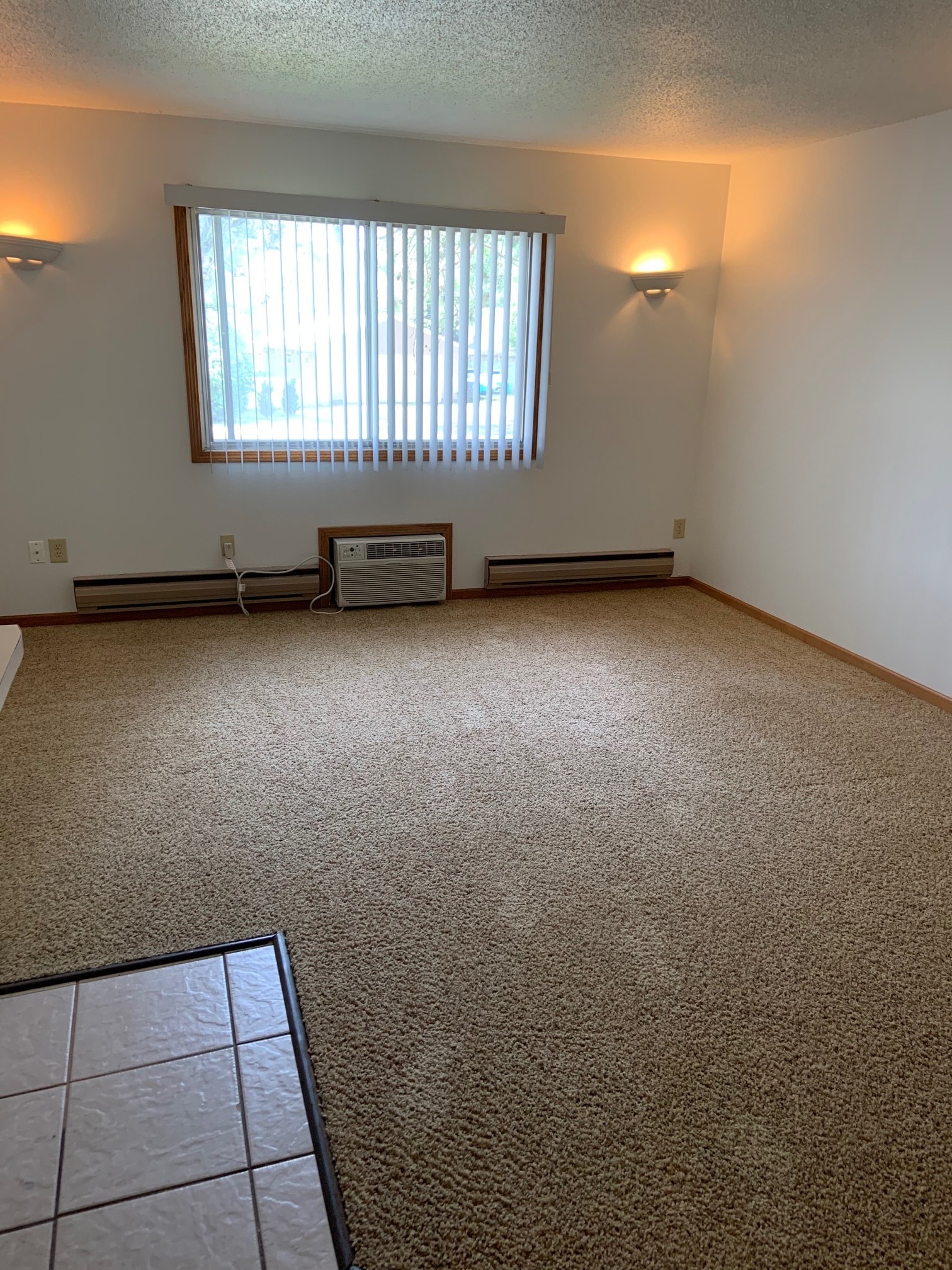 Building Photo - 4404 Markle Rd