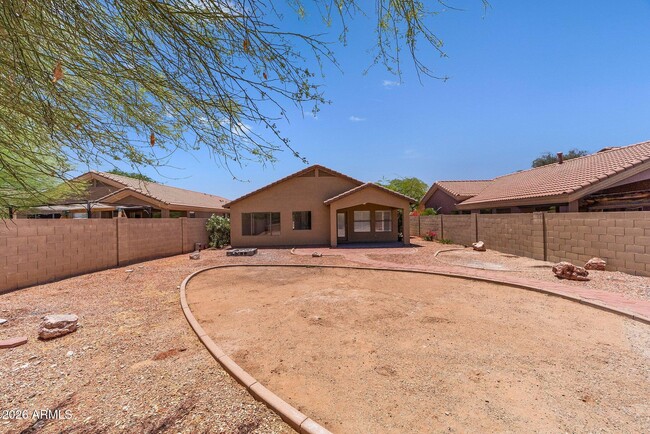 Building Photo - 17534 W Coyote Trail Dr