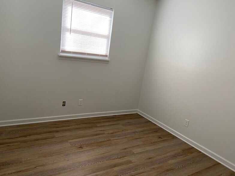 Building Photo - 20 Kimbell Ct