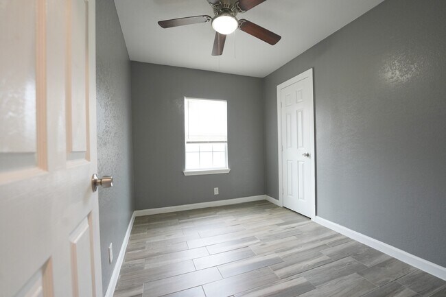 Building Photo - 4011 Fire Sun