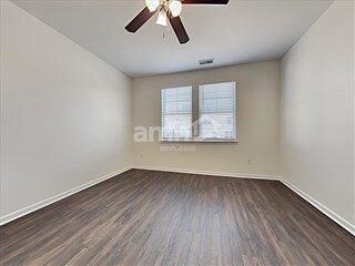 Building Photo - 122 Hyrne Dr