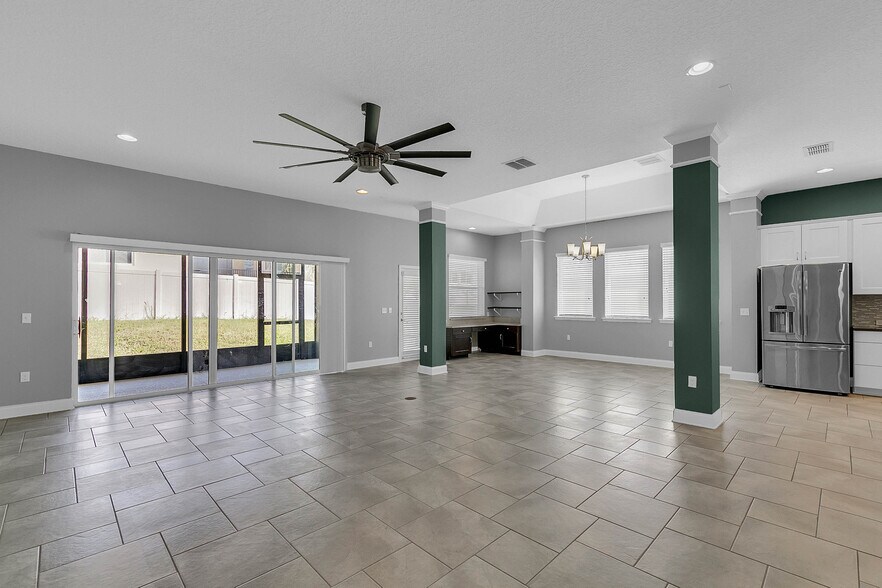 Building Photo - 16413 Good Hearth Blvd