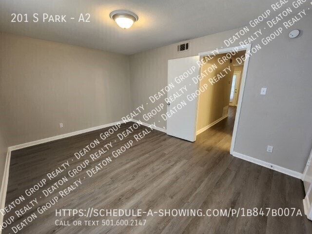 Building Photo - 201 S Park St