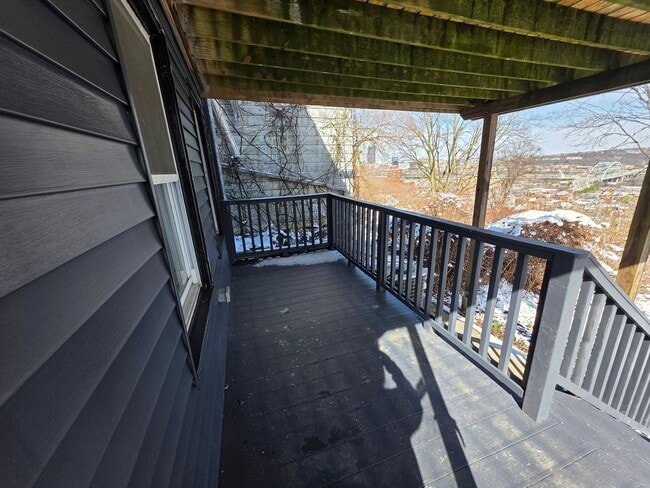 Building Photo - Fully Updated 2 bedroom 1 bathroom home for rent!