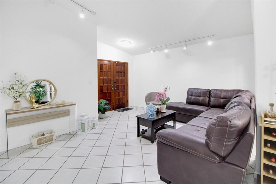 Building Photo - 13625 SW 99th Ter