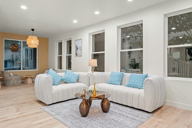 Building Photo - Gated Newport Coast 4BR w/ Pool Access