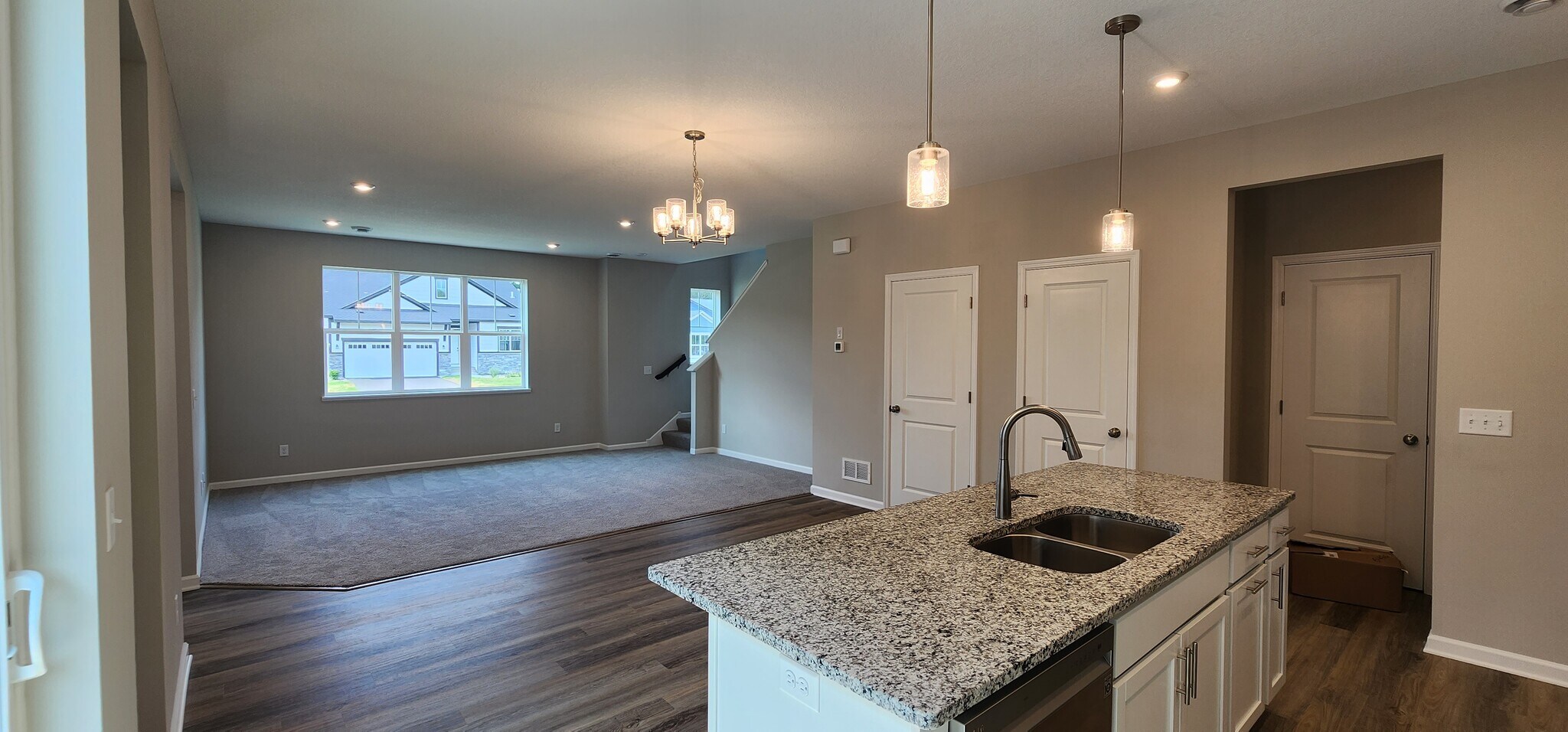 Building Photo - 1515 100th Ave NW