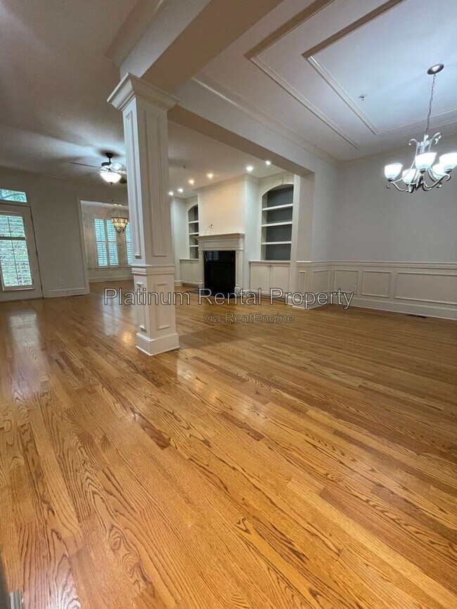 Building Photo - 1875 Adagio Dr