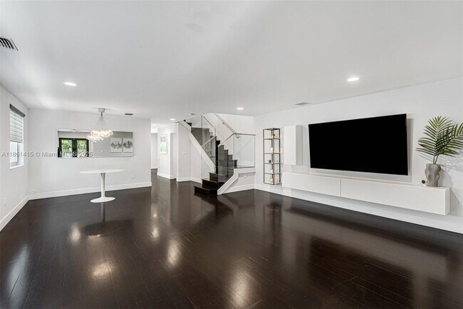 Building Photo - 3053 Orange St