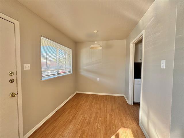 Building Photo - 1112 Eagle Dr