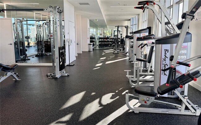 Building Photo - 488 NE 18th St