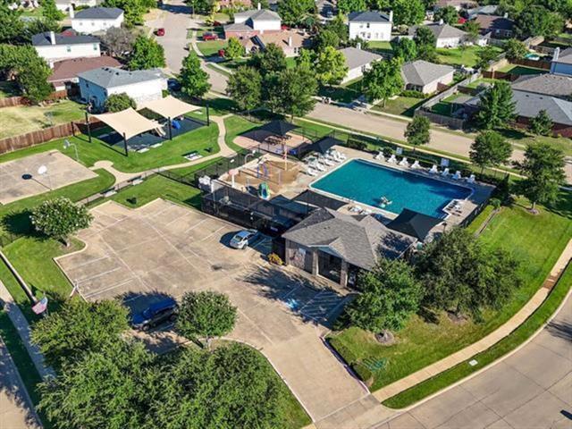 Building Photo - 8201 Canoe Ridge Ln