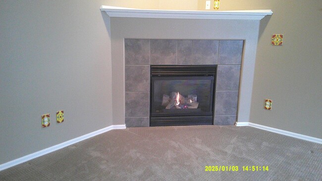 Building Photo - 3353 SE Midvale Dr