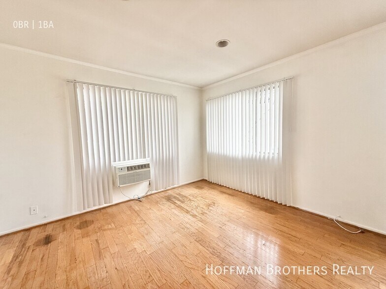 Building Photo - 1350 Laurel Ave