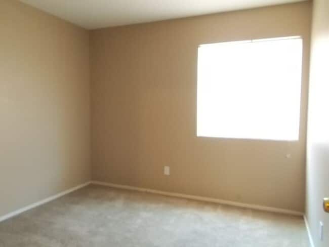 Building Photo - “Stunning 3-Bedroom Home with New Stainles...
