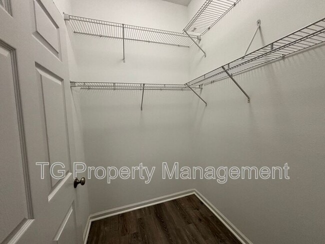 Building Photo - 9627 Belda Way