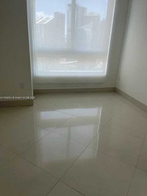 Building Photo - 350 S Miami Ave