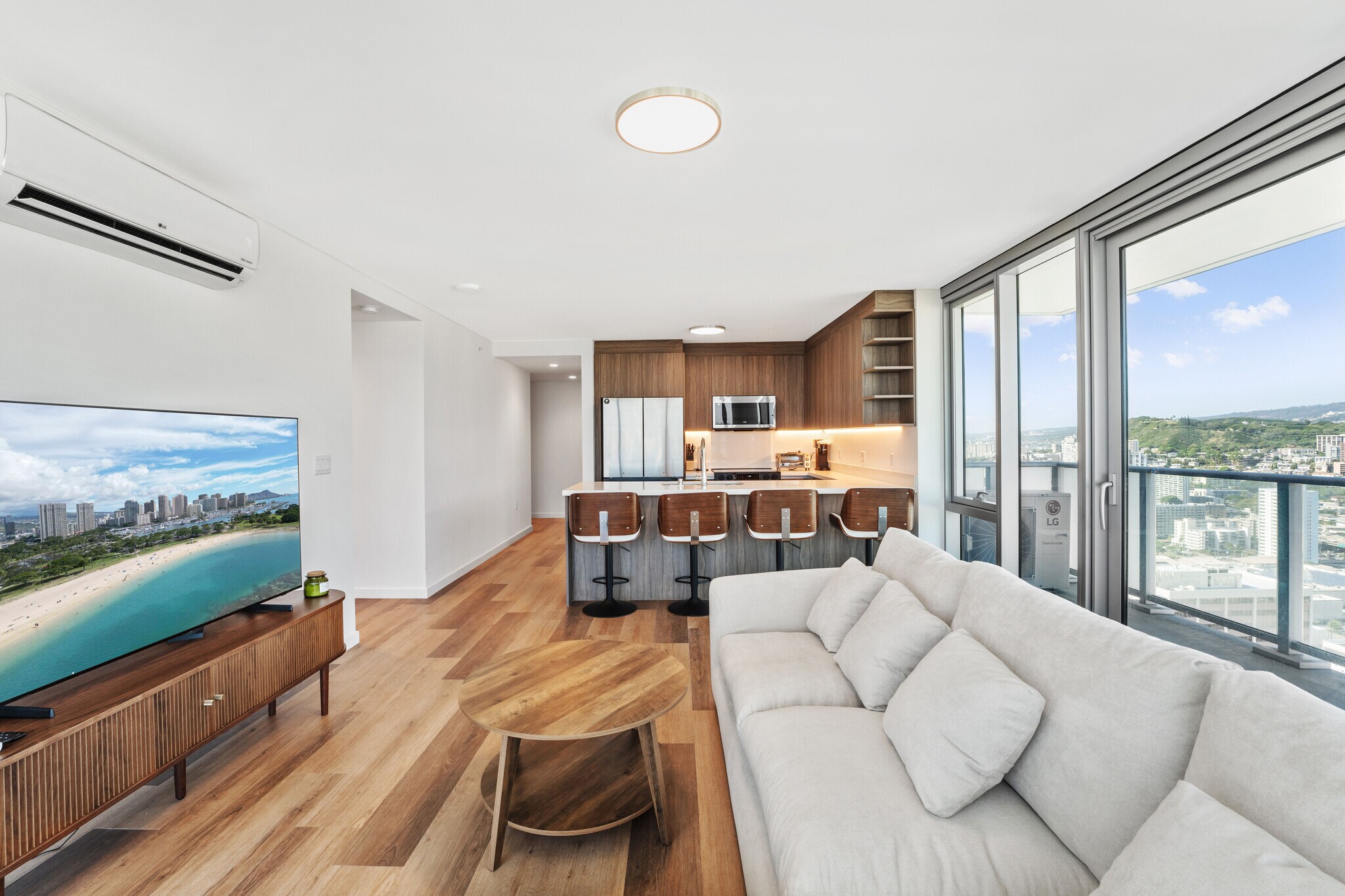 Building Photo - 1515 Liona St