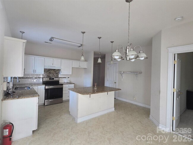 Building Photo - 2615 Merion Hills Ct