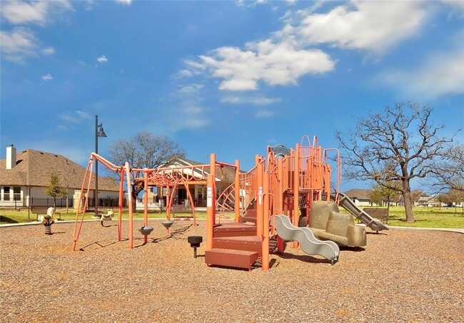 Building Photo - 317 Rock Knl St