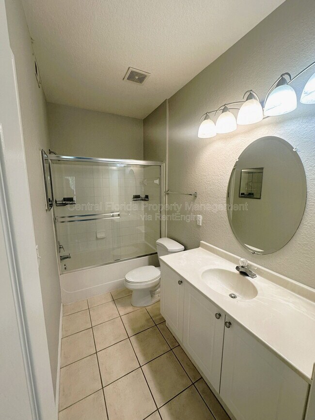 Building Photo - 2525 Lancien Ct